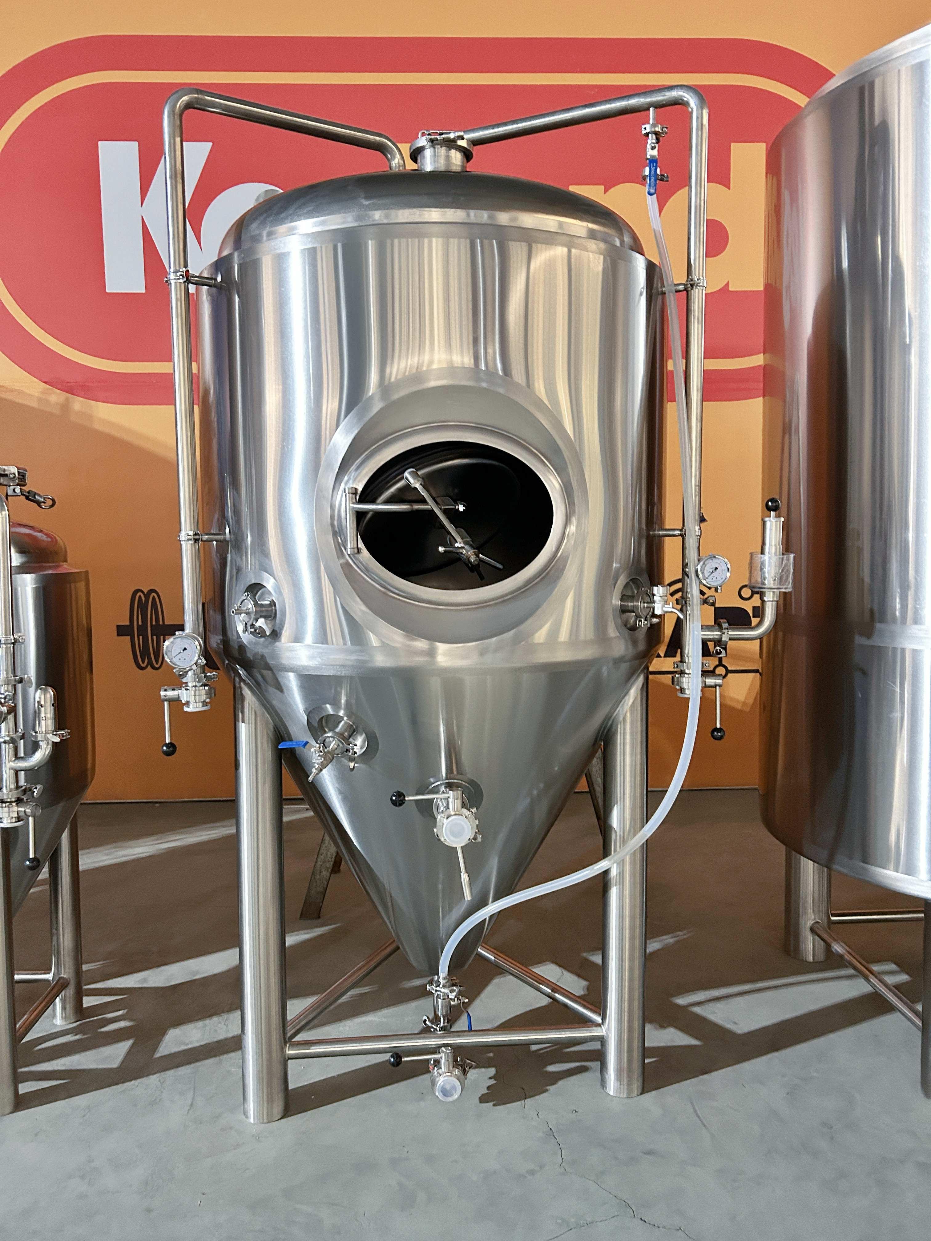 800L Conical Fermenter (pressurisable, jacketed) - Image 12