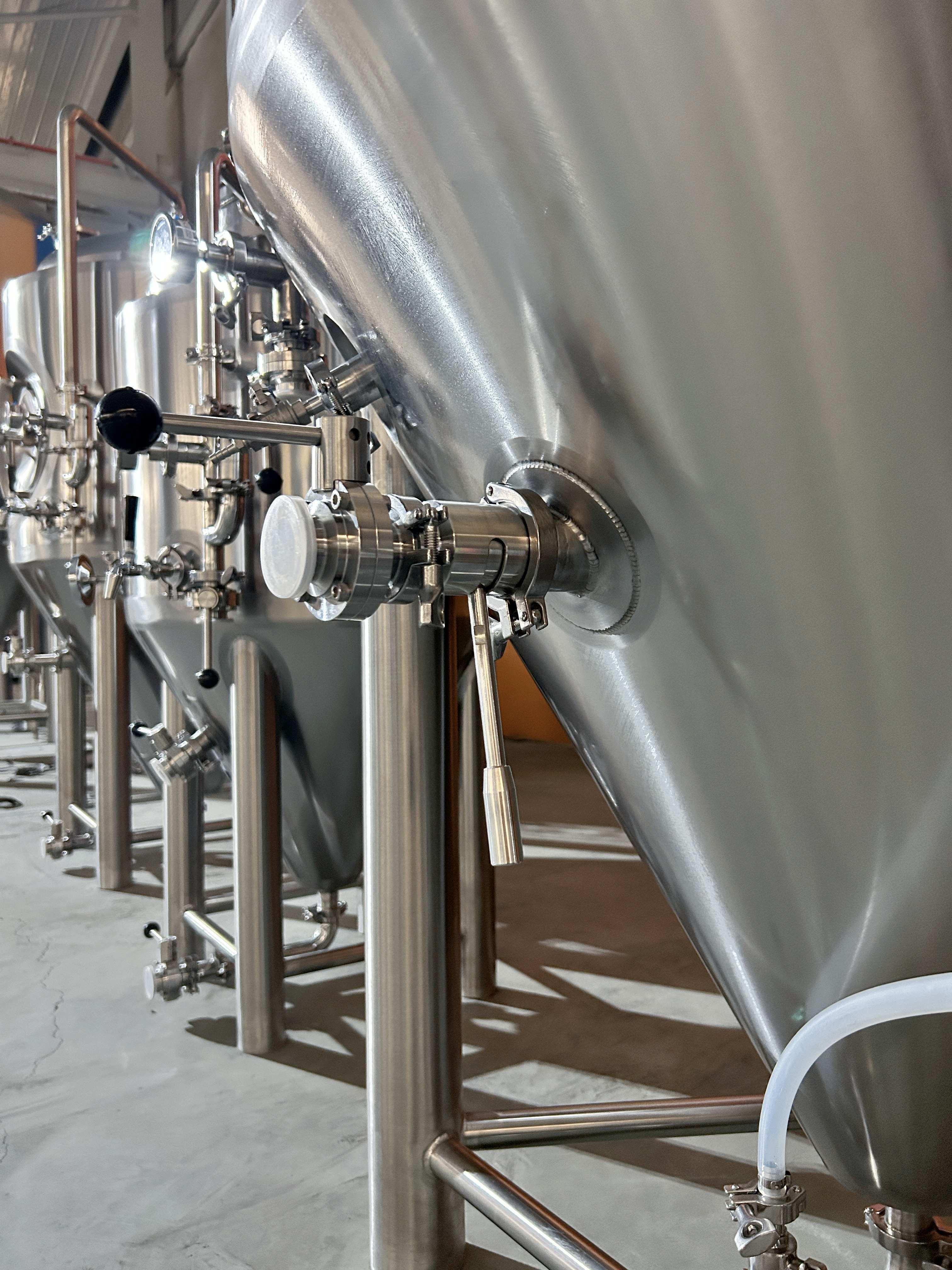 800L Conical Fermenter (pressurisable, jacketed) - Image 20
