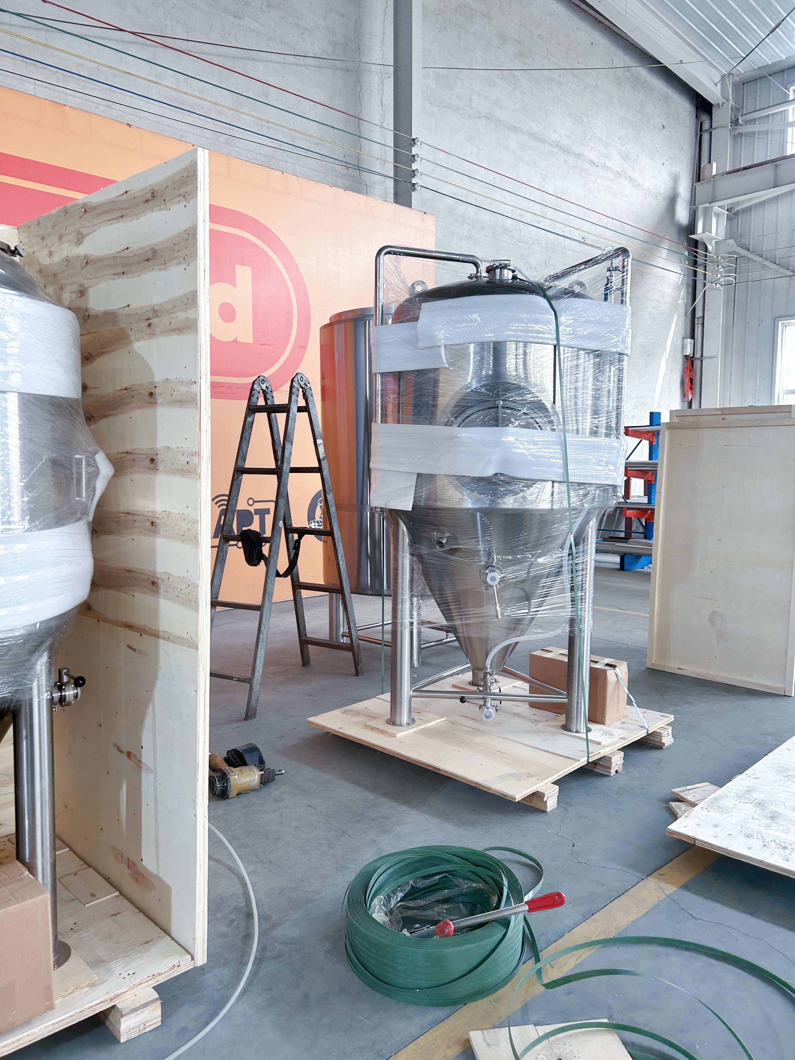 800L Conical Fermenter (pressurisable, jacketed) - Image 38