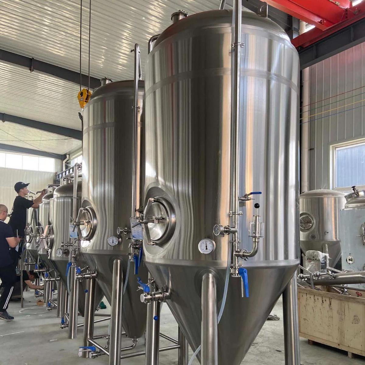 800L Conical Fermenter (pressurisable, jacketed) - Image 8