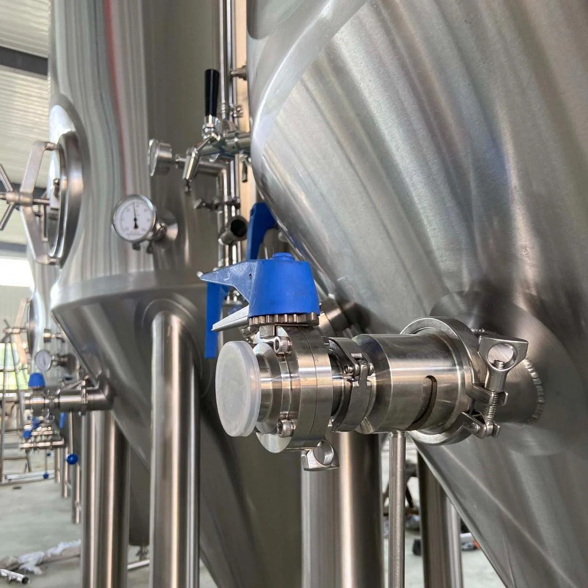 800L Conical Fermenter (pressurisable, jacketed) - Image 9