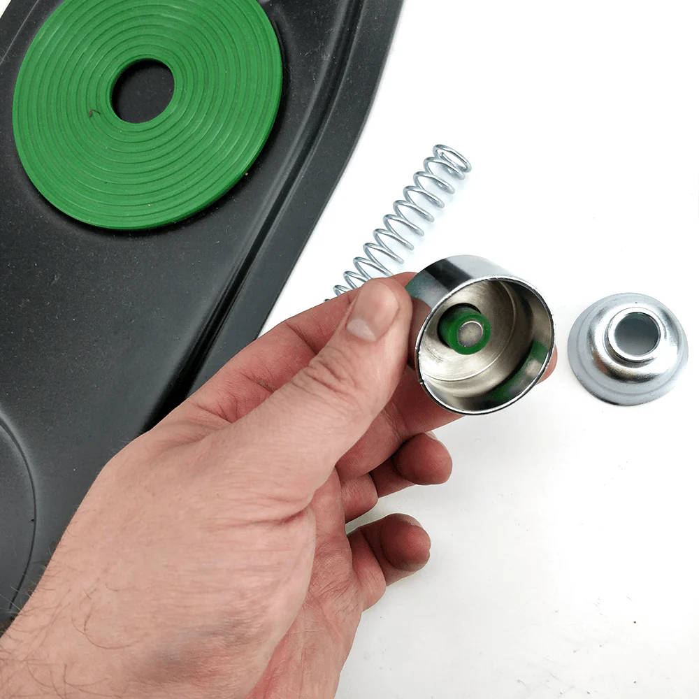 Champagne Ball of Leaver Bench Capper 29mm - Image 10