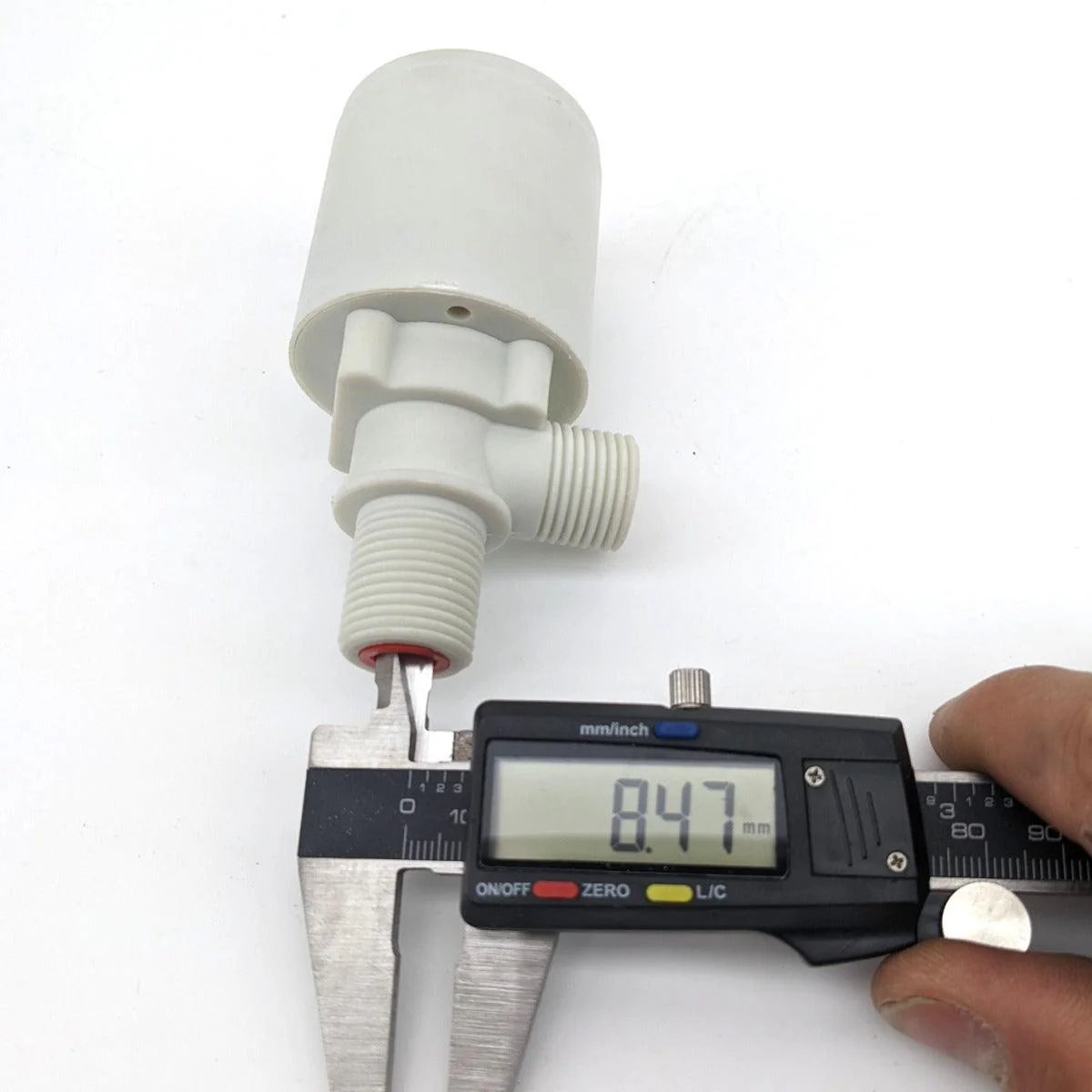 Automatic Water Float Valve 1/2 Inch Thread (enclosed) - High Pressure - Image 3
