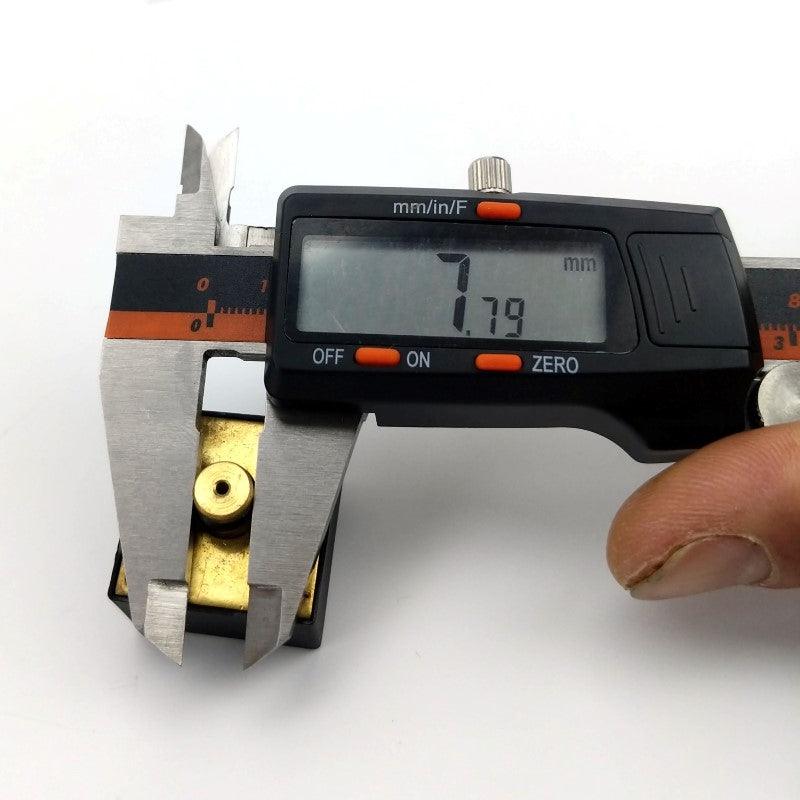 Mini gauge 27mm x 27mm x 8mm Radial Stem - 0-60psi - Image 5