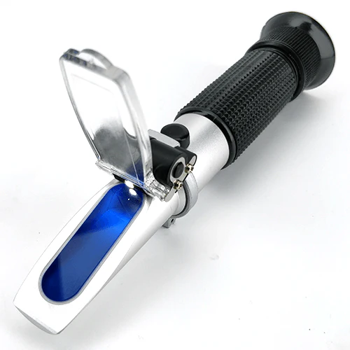 Portable Refractometer with ATC (Two Scale) - Image 4